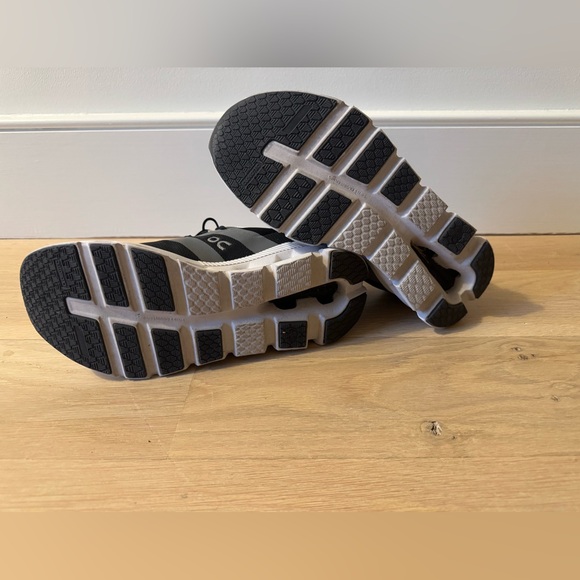 Cloudrunner eclipse sz 8 Wide with aertex insole - Picture 7 of 8